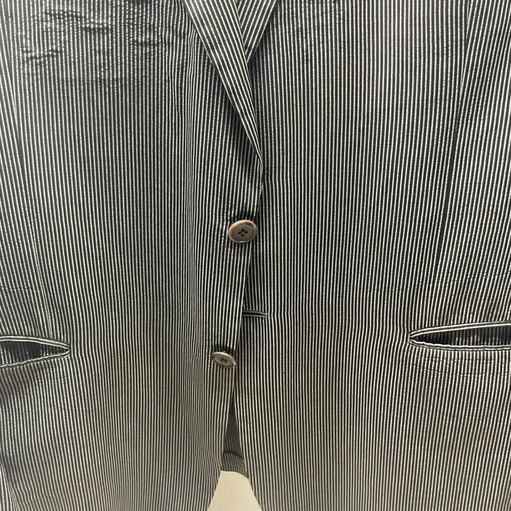Armani Collezioni Nordstrom Pinstripe Blazer Jacket Made in Italy Black White